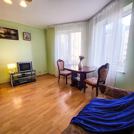 новобудова 2 кімнати вернадського 8 Apartment *